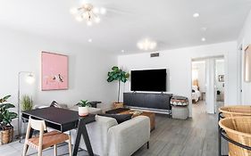 Chic Clarksville 2Br Condo Near Downtown Austin